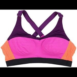 EUC VICTORIA SPORT LIGHTWEIGHT SPORT BRA 32B